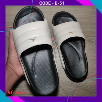 Imported Most Trendy Men's Slides_img_3